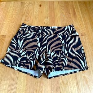 NWT. Women’s tiger print shorts. Size 18W.